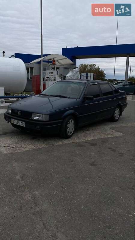 Седан Volkswagen Passat 1988 в Вишгороді