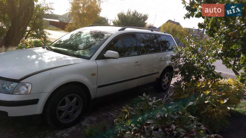 Універсал Volkswagen Passat 1999 в Запоріжжі