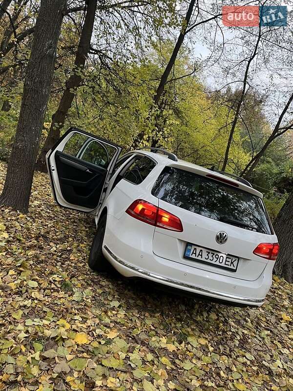 Универсал Volkswagen Passat 2013 в Киеве