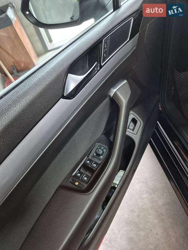 Универсал Volkswagen Passat 2015 в Снятине фото 15 Универсал Volkswagen Passat 2015 в Снятине