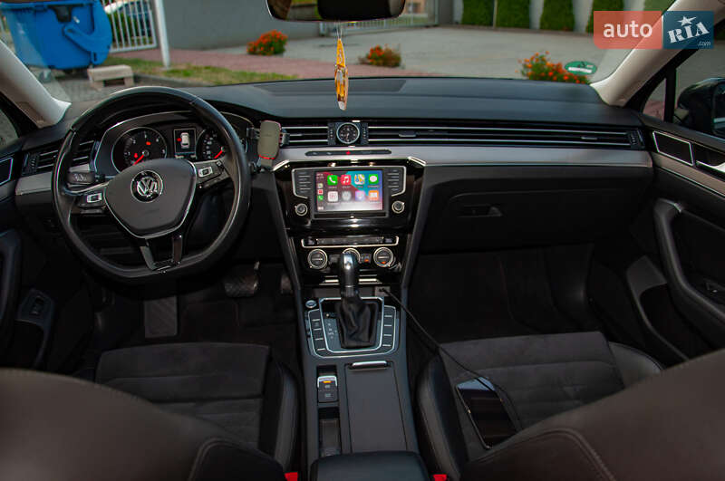 Універсал Volkswagen Passat 2016 в Ужгороді