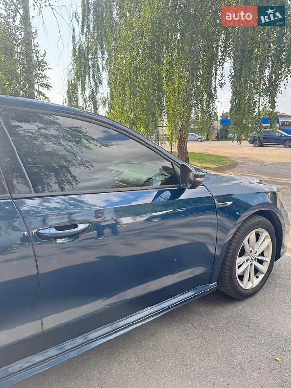 Седан Volkswagen Passat 2017 в Борисполе