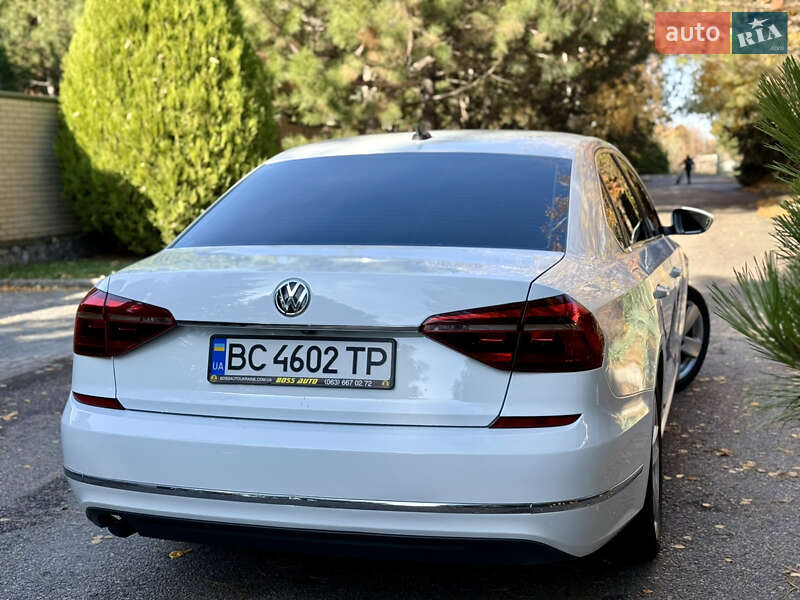 Седан Volkswagen Passat 2016 в Дніпрі