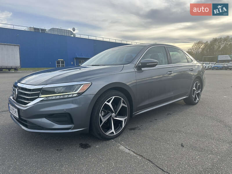 Седан Volkswagen Passat 2020 в Киеве