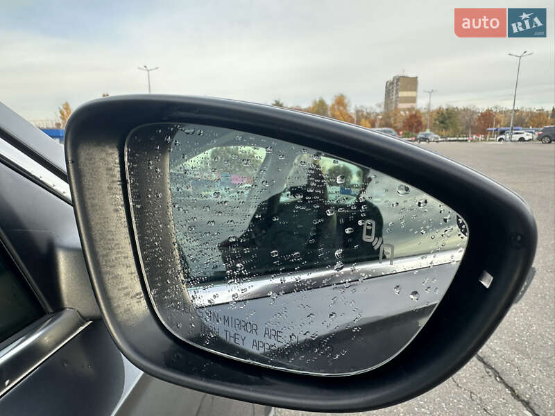 Седан Volkswagen Passat 2020 в Киеве