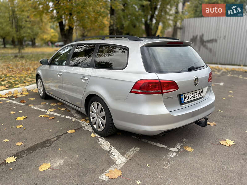 Универсал Volkswagen Passat 2013 в Ужгороде