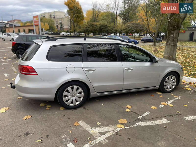 Универсал Volkswagen Passat 2013 в Ужгороде