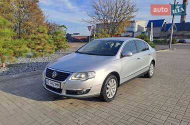 Седан Volkswagen Passat 2010 в Днепре