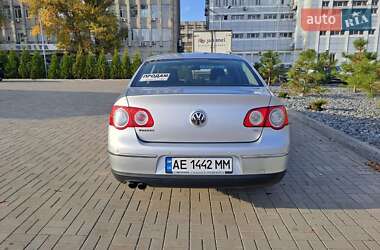 Седан Volkswagen Passat 2010 в Дніпрі