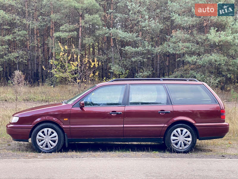 Універсал Volkswagen Passat 1996 в Харкові