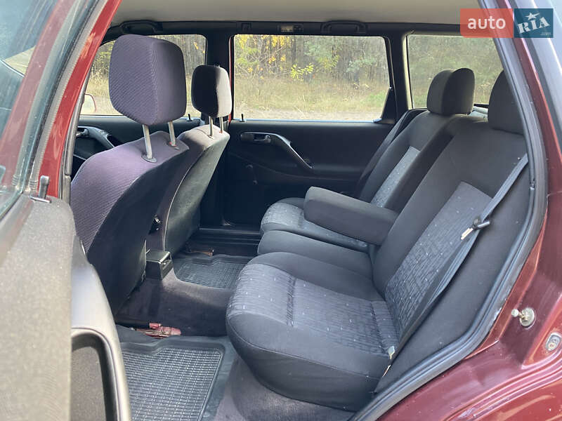 Універсал Volkswagen Passat 1996 в Харкові