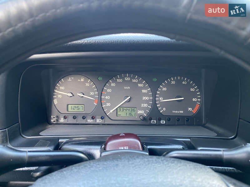 Універсал Volkswagen Passat 1996 в Харкові