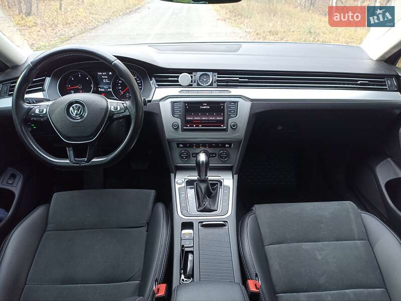 Универсал Volkswagen Passat 2016 в Радомышле