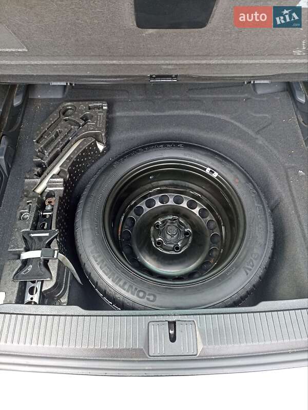 Универсал Volkswagen Passat 2016 в Радомышле