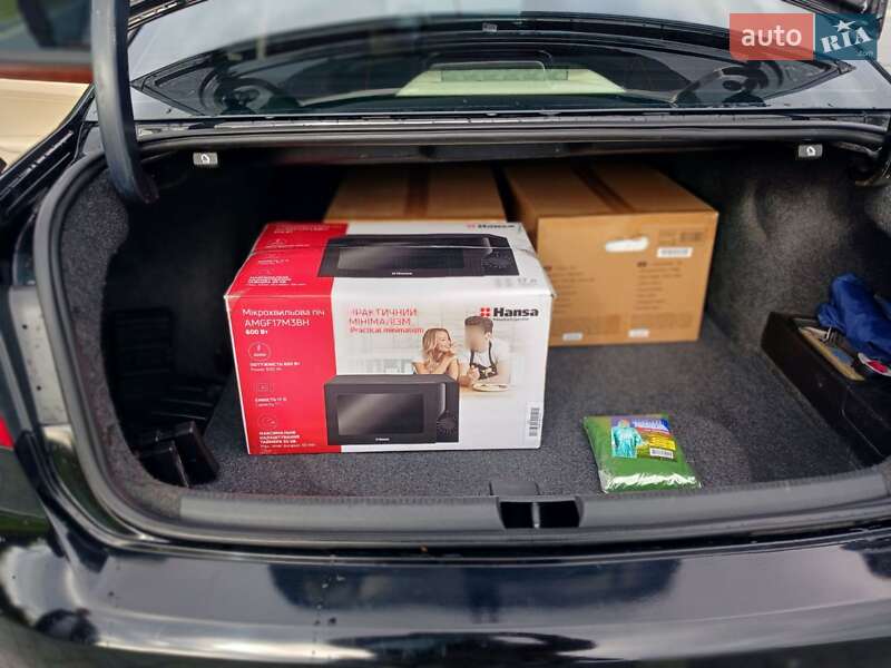 Седан Volkswagen Passat 2012 в Львові