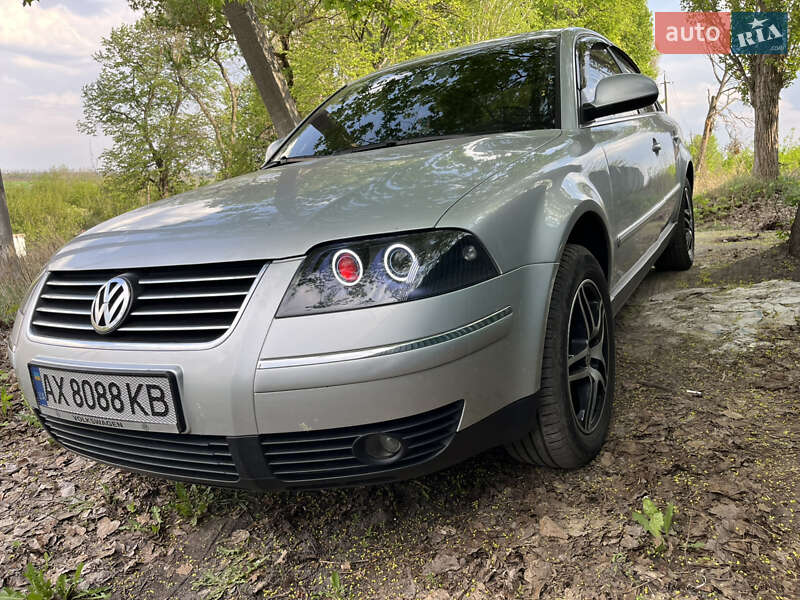 Седан Volkswagen Passat 2005 в Харькове