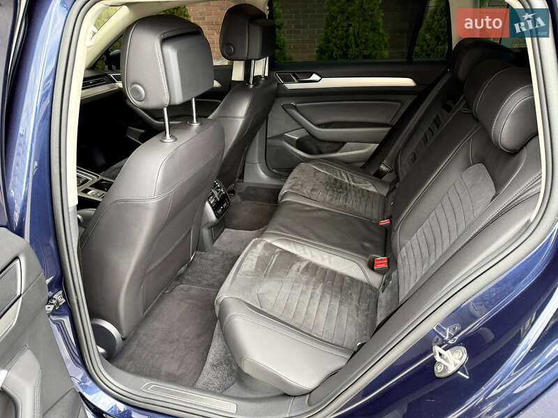 Універсал Volkswagen Passat 2017 в Житомирі