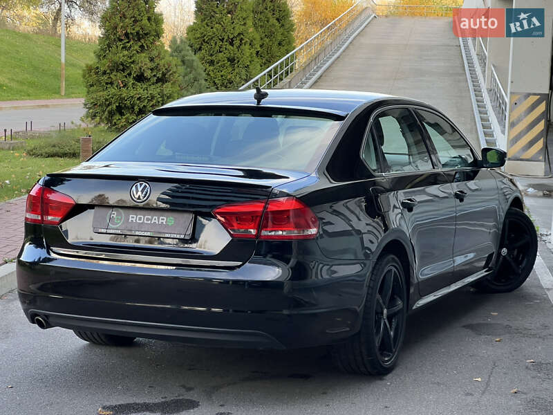 Седан Volkswagen Passat 2013 в Києві
