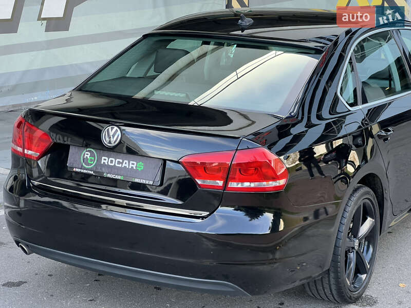 Седан Volkswagen Passat 2013 в Києві