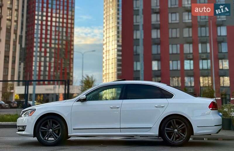 Седан Volkswagen Passat 2012 в Киеве