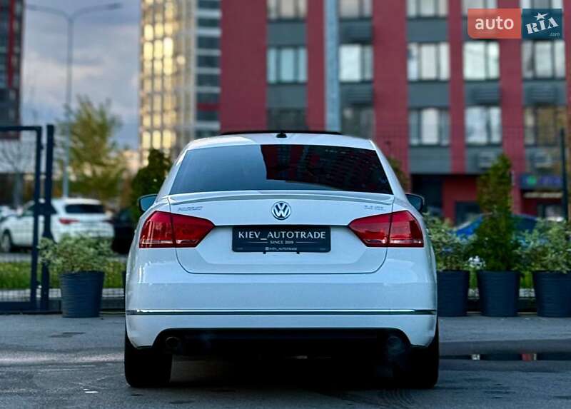 Седан Volkswagen Passat 2012 в Киеве