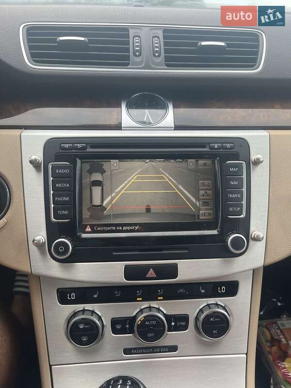 Универсал Volkswagen Passat 2012 в Запорожье