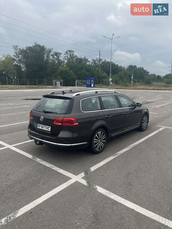 Универсал Volkswagen Passat 2012 в Запорожье