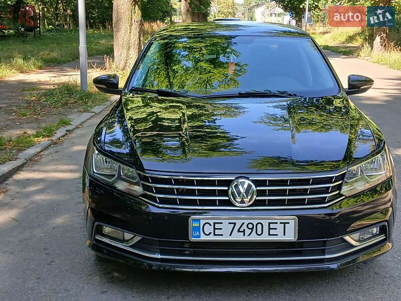 Седан Volkswagen Passat 2016 в Чернівцях
