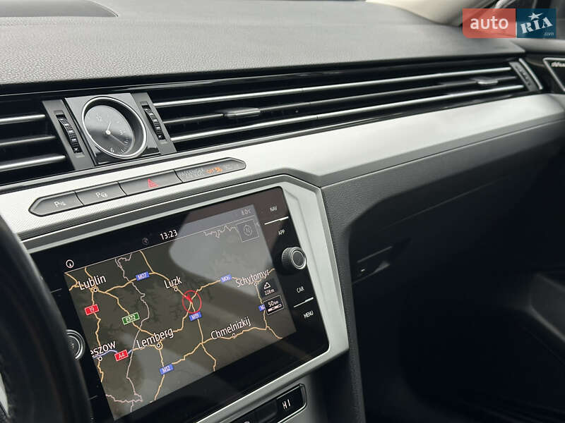 Универсал Volkswagen Passat 2018 в Дубно фото 59 Универсал Volkswagen Passat 2018 в Дубно