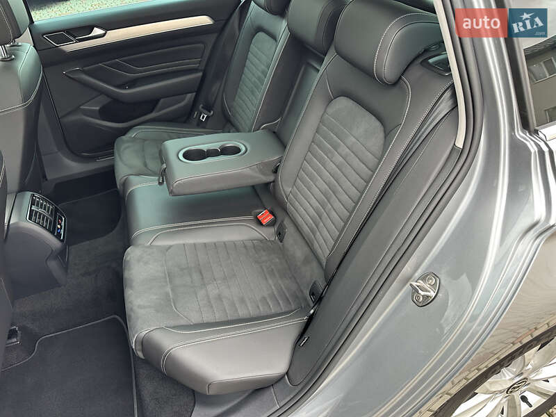 Универсал Volkswagen Passat 2021 в Луцке фото 60 Универсал Volkswagen Passat 2021 в Луцке