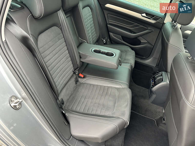 Универсал Volkswagen Passat 2021 в Луцке фото 64 Универсал Volkswagen Passat 2021 в Луцке