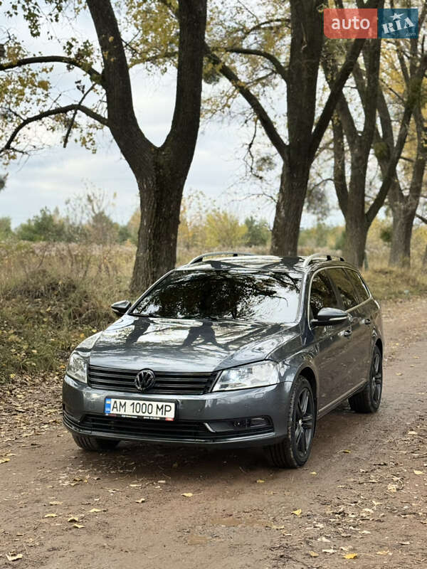 Универсал Volkswagen Passat 2013 в Житомире фото 5 Универсал Volkswagen Passat 2013 в Житомире