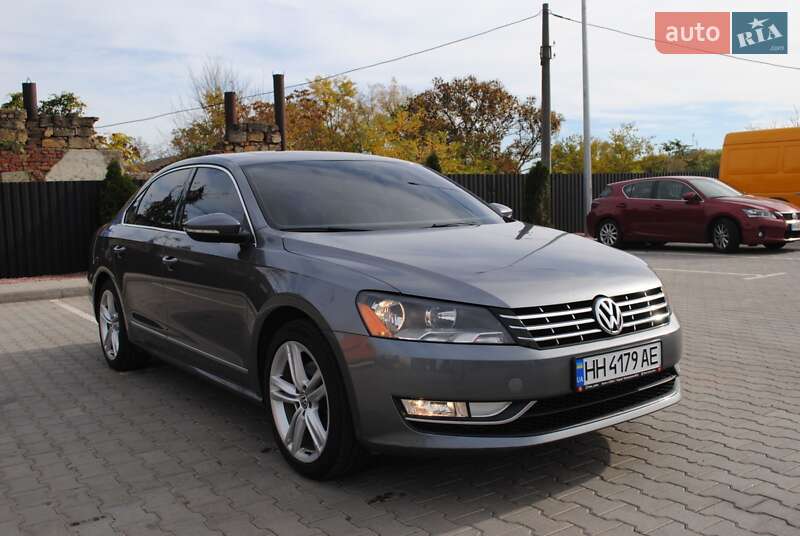 Седан Volkswagen Passat 2014 в Одесі