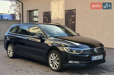 Універсал Volkswagen Passat 2015 в Луцьку