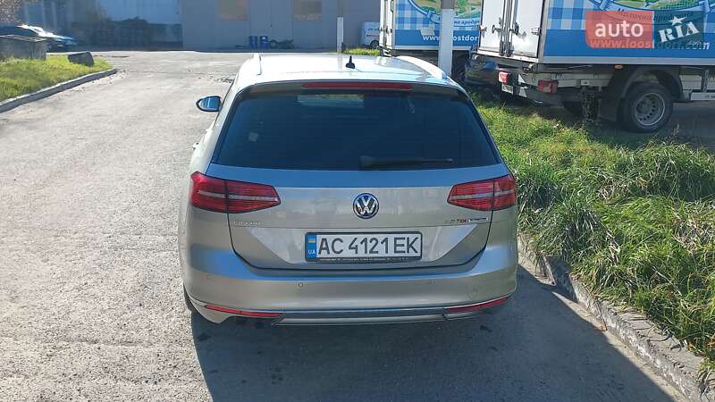 Универсал Volkswagen Passat 2016 в Львове фото 11 Универсал Volkswagen Passat 2016 в Львове