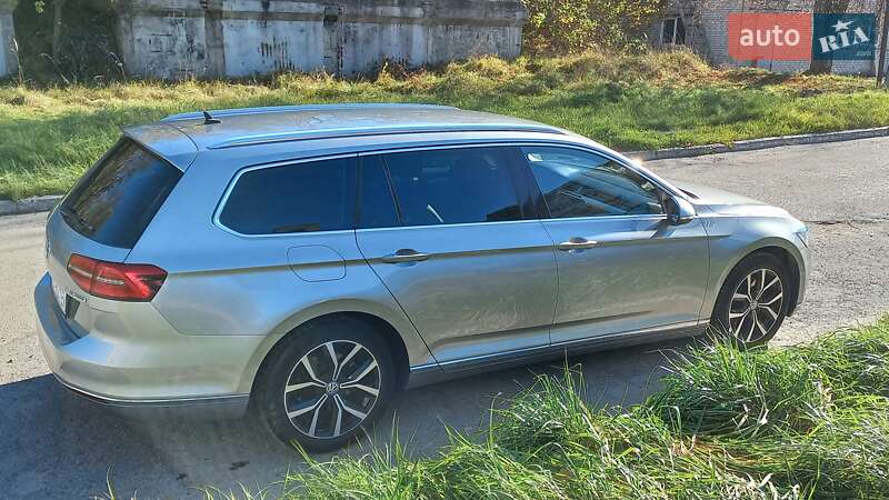 Универсал Volkswagen Passat 2016 в Львове фото 13 Универсал Volkswagen Passat 2016 в Львове