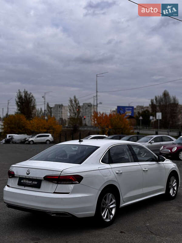 Седан Volkswagen Passat 2020 в Києві