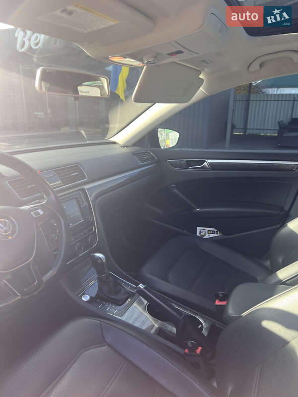 Седан Volkswagen Passat 2018 в Лубнах