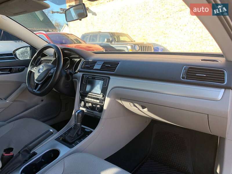 Седан Volkswagen Passat 2018 в Коломиї