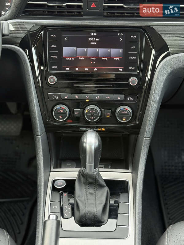 Седан Volkswagen Passat 2019 в Києві фото 43 Седан Volkswagen Passat 2019 в Києві