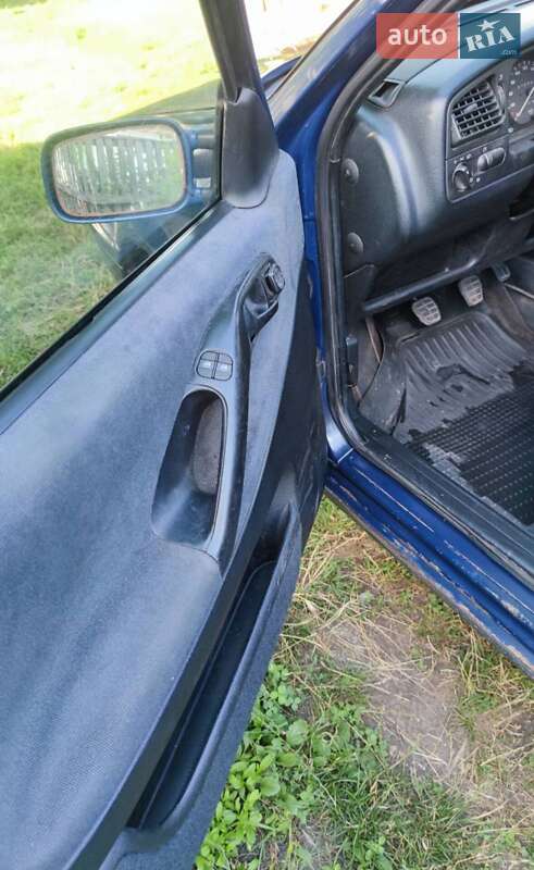 Седан Volkswagen Passat 1994 в Золотоноші