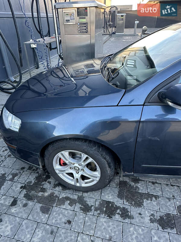 Универсал Volkswagen Passat 2006 в Ужгороде