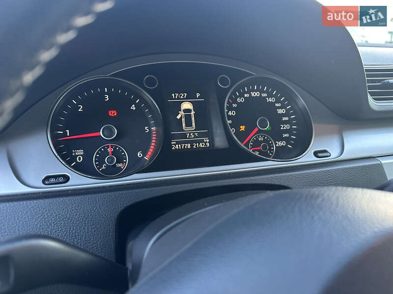 Универсал Volkswagen Passat 2012 в Львове