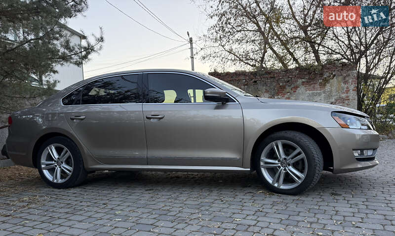 Седан Volkswagen Passat 2015 в Тернополі