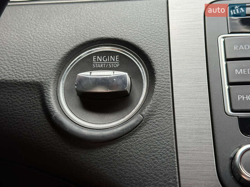 Универсал Volkswagen Passat 2014 в Киеве фото 30 Универсал Volkswagen Passat 2014 в Киеве