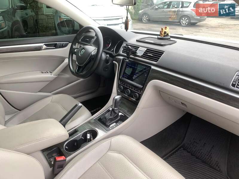 Седан Volkswagen Passat 2018 в Виннице