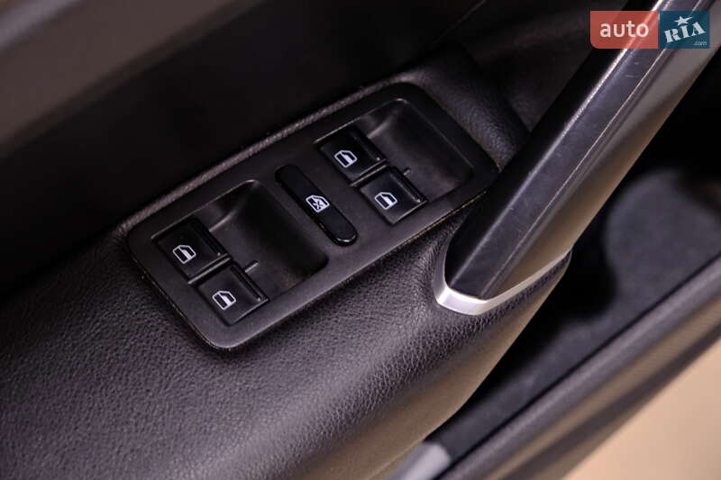 Седан Volkswagen Passat 2020 в Одессе