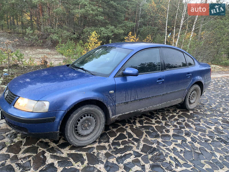 Седан Volkswagen Passat 1998 в Заречном