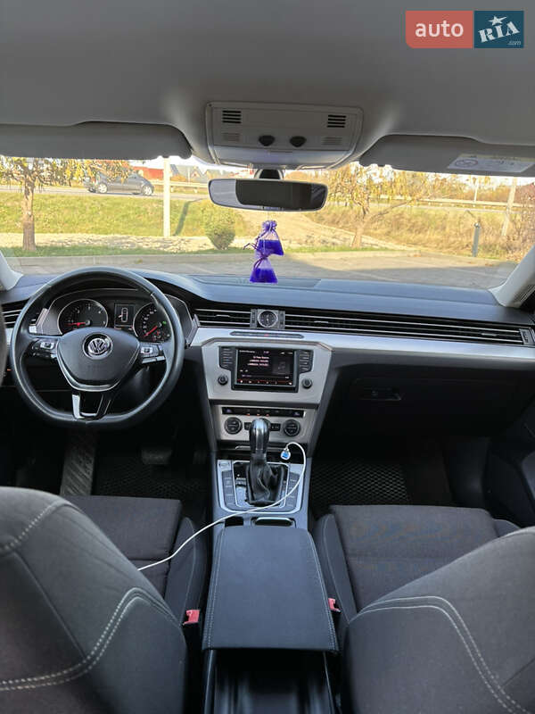 Универсал Volkswagen Passat 2015 в Львове фото 26 Универсал Volkswagen Passat 2015 в Львове