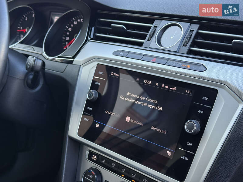 Универсал Volkswagen Passat 2018 в Дубно